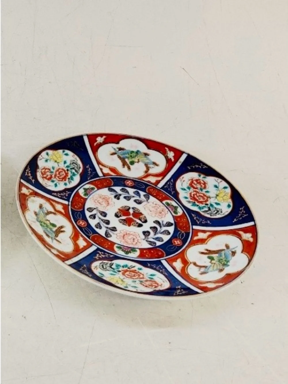 Vintage/Antique Japanese Imari Porcelain Round Plate / Dish